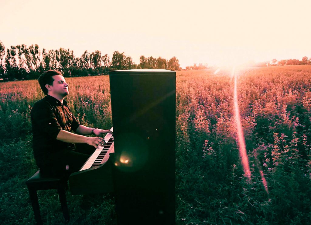 hossein bidgoli 11 1024x739 - گالری تصاویر حسین بیدگلی