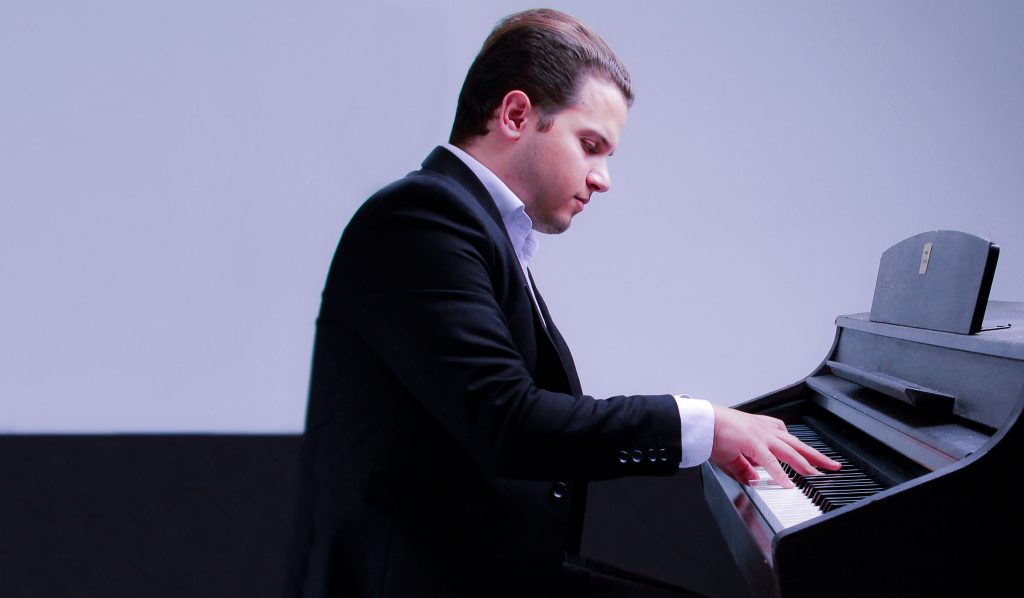 hossein bidgoli 22 1024x598 - گالری تصاویر حسین بیدگلی