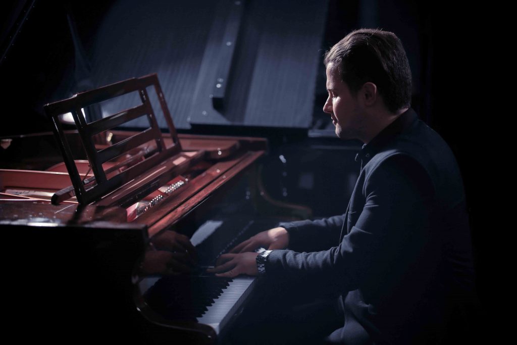 hossein bidgoli 31 1024x683 - گالری تصاویر حسین بیدگلی